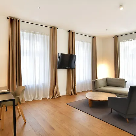 Zenit Palace Otel 4*