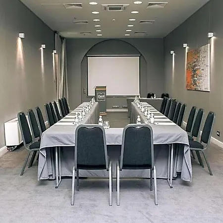 Отель Zenit Palace Будапешт
