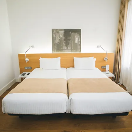 ゼニット パレス ホテル 4*