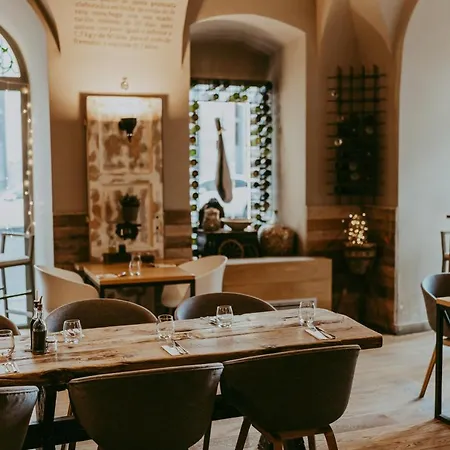 ゼニット パレス 4*